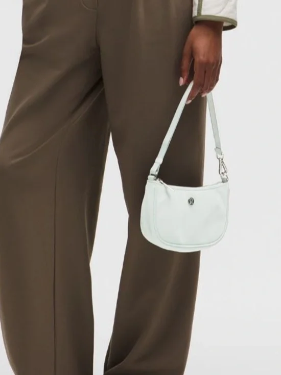 Lululemon city essentials mini shoulder bag - Picture 2 of 5